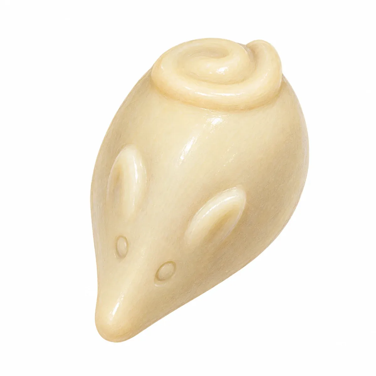 Praline artisanale en forme de souris, en chocolat blanc, garnie d’un praliné noisette intense.